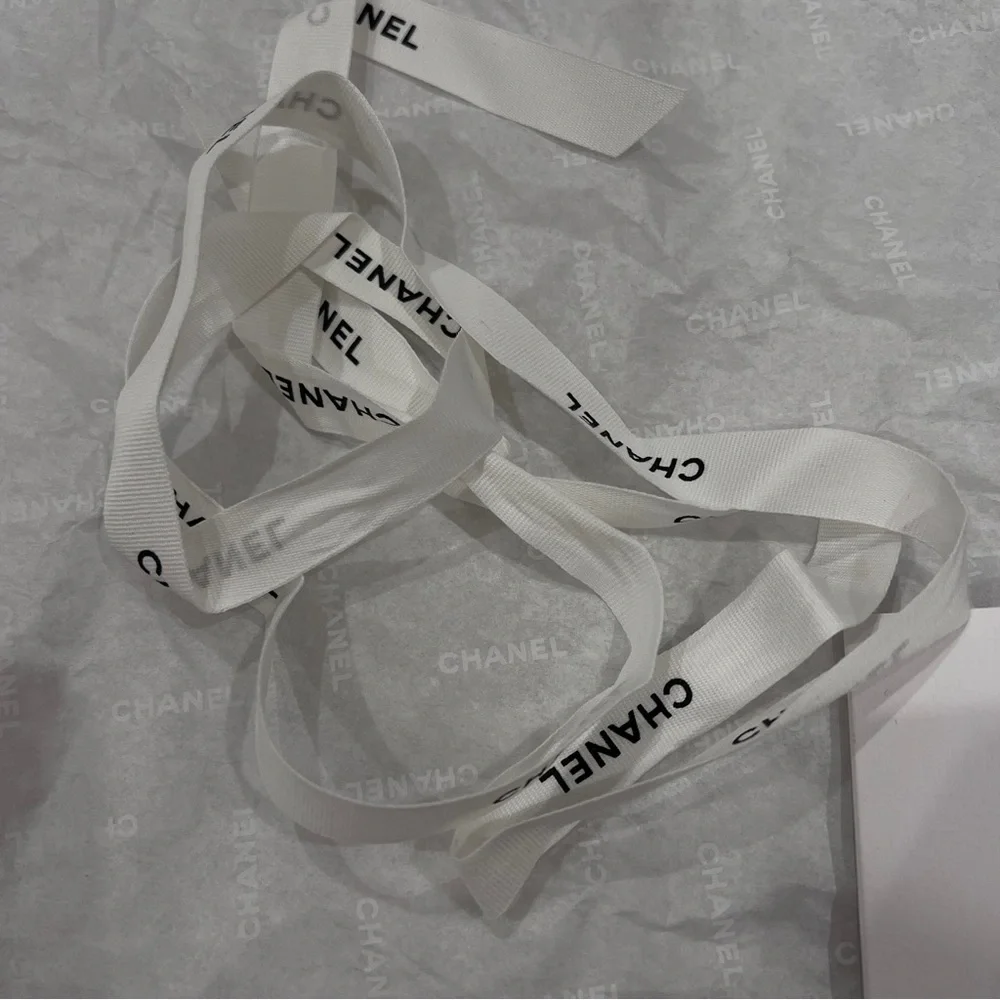 Chanel dog tag logo, necklace and keychain - Picture 5 of 6
